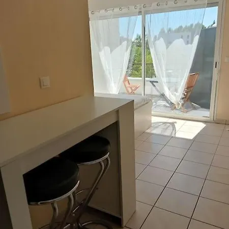 아파트 Sur La Des Dagueys 리부른